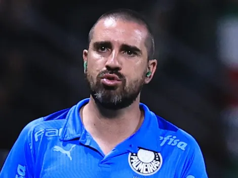 João Martins alfineta vitória do Flamengo em cima do Palmeiras