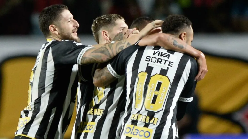 Vitória x Santos - Foto: Jhony Pinho/AGIF.