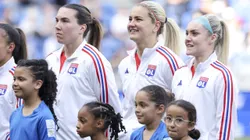 Jogadoras do Lyon pela Champions League (Catherine Steenkeste/Getty Images)