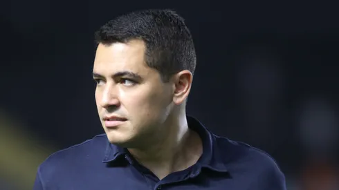 Pedro Martins foi uma decepção na Vila. Foto: Reinaldo Campos/AGIF