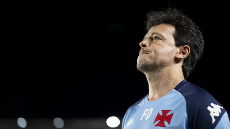 Fernando Diniz, técnico do Vasco, durante partida contra o Operário, pela Copa Betano do Brasil. Foto: Jorge Rodrigues/AGIF.