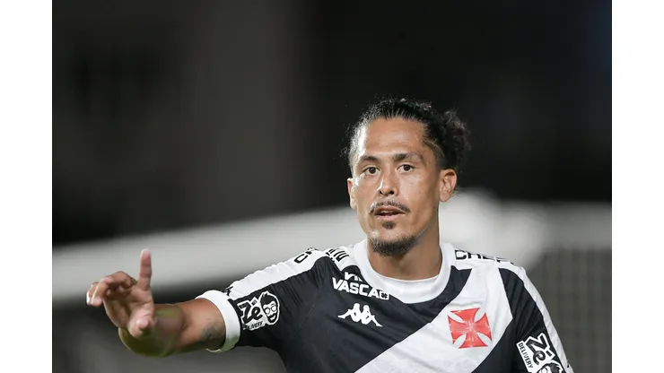 RJ - RIO DE JANEIRO - 30/03/2025 - BRASILEIRO A 2025, VASCO X SANTOS - Mauricio Lemos jogador do Vasco durante partida contra o Santos no estadio Sao Januario pelo campeonato Brasileiro A 2025. Foto: Thiago Ribeiro/AGIF