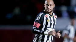 BA - SALVADOR - 25/05/2025 - BRASILEIRO A 2025, VITORIA X SANTOS - Neymar jogador do Santos durante partida contra o Vitoria no estadio Barradao pelo campeonato Brasileiro A 2025. Foto: Jhony Pinho/AGIF