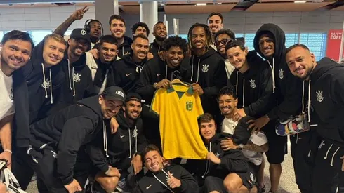 Hugo Souza e elenco do Corinthians - Foto: Reprodução/Instagram