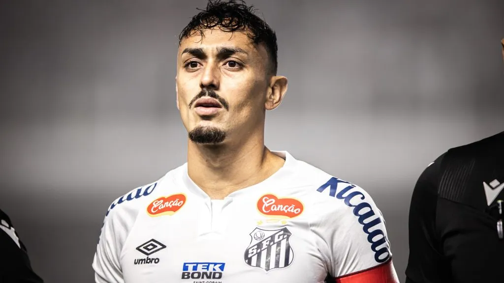 Diego Pituca deve permanecer - Foto: Abner Dourado/AGIF.