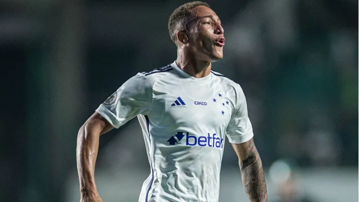 Robert foi revelado pelo Cruzeiro e marcou apenas um gol no clube
