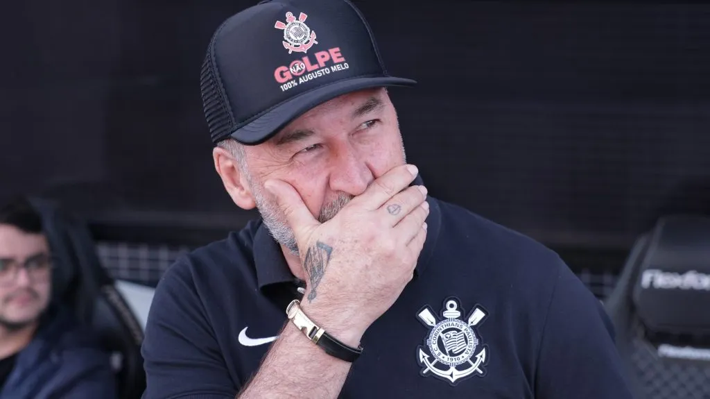 Augusto Melo durante partida. Foto: Ettore Chiereguini/AGIF