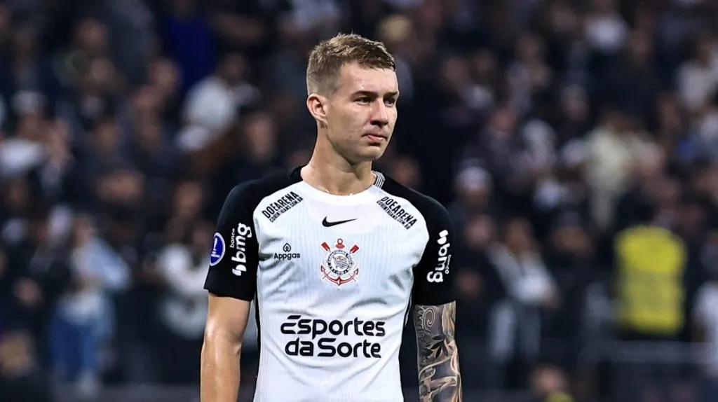 Charles durante partida. Foto: Fabio Giannelli/AGIF