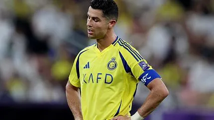 CR7 durante partida. Foto: Yasser Bakhsh/Getty Images