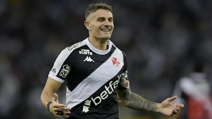 RJ - RIO DE JANEIRO - 24/05/2025 - BRASILEIRO A 2025, FLUMINENSE X VASCO - Vegetti jogador do Vasco lamenta durante partida contra o Fluminense no estadio Maracana pelo campeonato Brasileiro A 2025. Foto: Alexandre Loureiro/AGIF