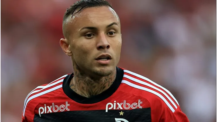 Grêmio já sonhou com Everton Cebolinha - Foto: Buda Mendes/Getty Images.