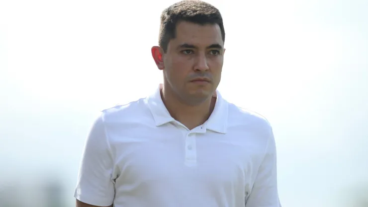 Pedro Martins está fora do Santos