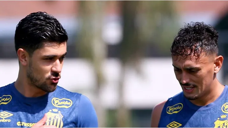 João Basso durante treino do Peixe no CT Rei Pelé.