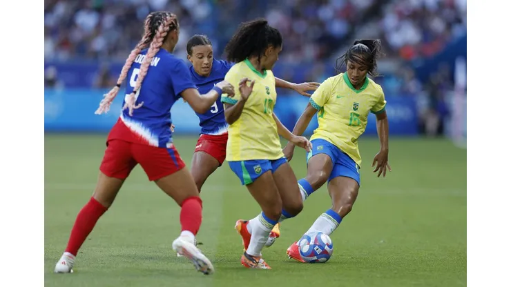 Futebol feminino: modelo dos EUA revela caminhos para o Brasil crescer