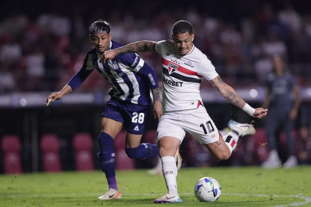 Momento do gol de Luciano. Foto: Ettore Chiereguini/AGIF