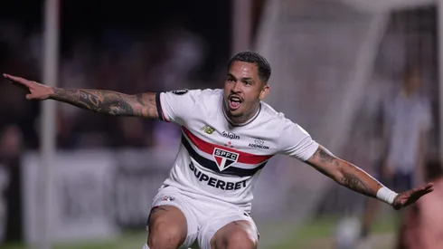 Luciano comemora gol diante do Talleres