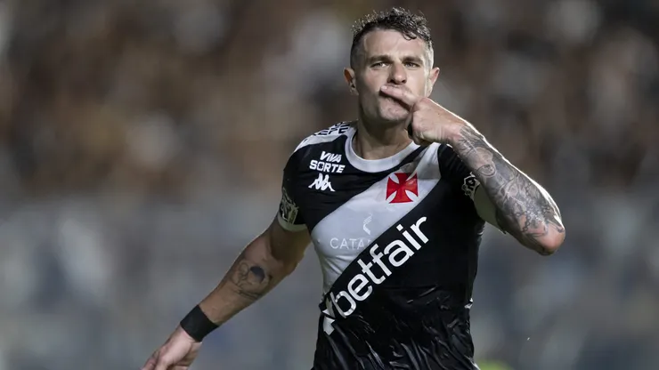 RJ - RIO DE JANEIRO - 27/05/2025 - COPA SUL-AMERICANA 2025, VASCO X MELGAR - Vegetti jogador do Vasco comemora seu gol durante partida contra o Melgar no estadio Sao Januario pelo campeonato Copa Sul-americana 2025. Foto: Jorge Rodrigues/AGIF