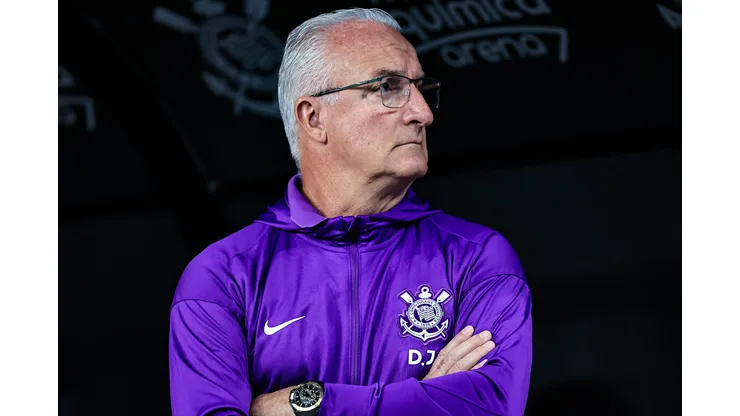Dorival vem tendo um início instável. Foto: Fabio Giannelli/AGIF