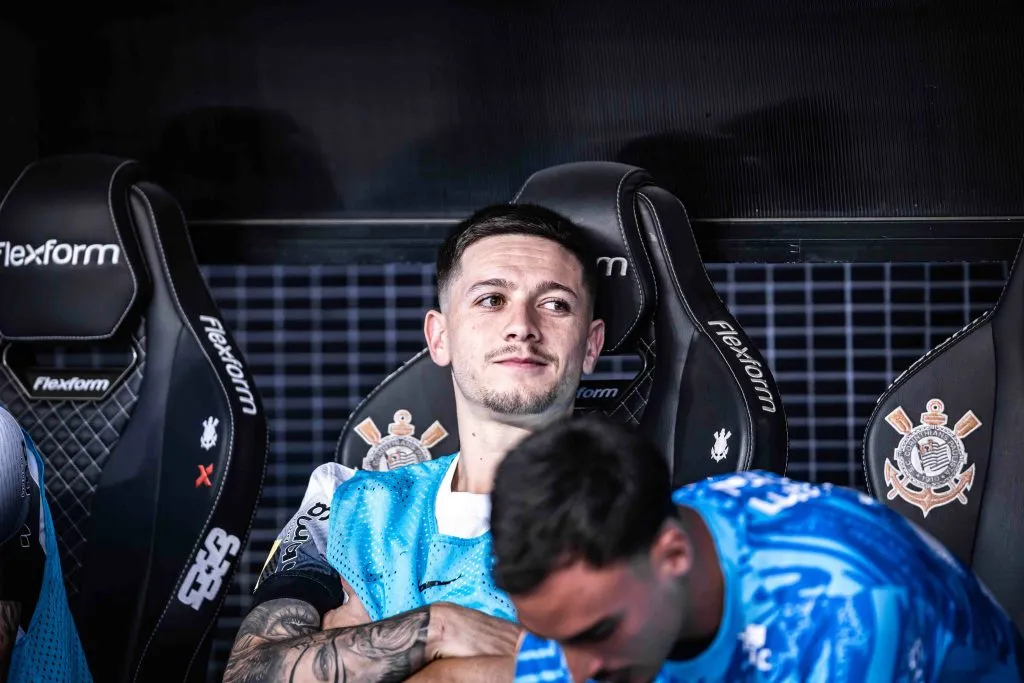 SP – SAO PAULO – 23/02/2025 – PAULISTA 2025, CORINTHIANS X GUARANI – Rodrigo Garro jogador do Corinthians durante aquecimento antes da partida contra o Guarani no estadio Arena Corinthians pelo campeonato Paulista 2025. Foto: Leonardo Lima/AGIF