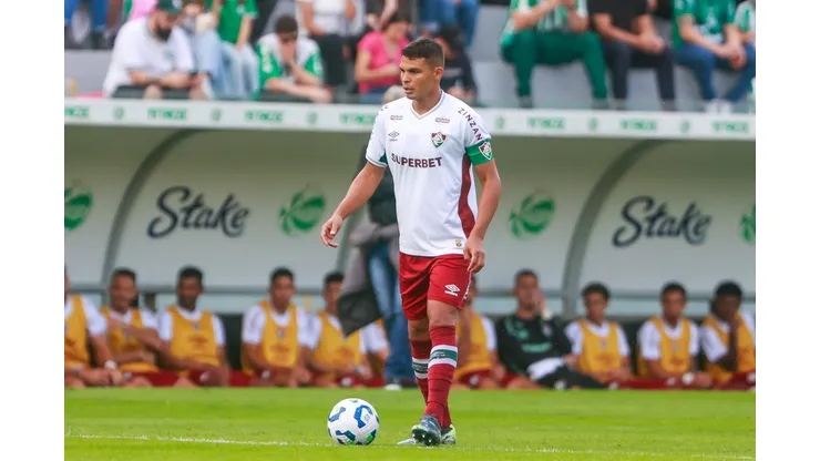 Thiago Silva jogador do Fluminense durante partida contra o Juventude no estádio Alfredo Jaconi pelo campeonato Brasileiro A 2025. Foto: Luiz Erbes/AGIF