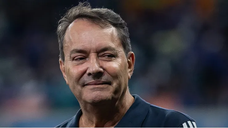 MG - BELO HORIZONTE - 18/05/2025 - BRASILEIRO A 2025, CRUZEIRO X ATLETICO-MG - Pedro Lourenco Dirigente do Cruzeiro durante partida contra o Atletico-MG no estadio Mineirao pelo campeonato Brasileiro A 2025.