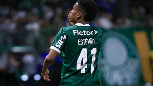 Estêvão jogador do Palmeiras comemora seu gol durante partida contra o Ceará no estádio Arena Allianz Parque pelo campeonato Copa Do Brasil 2025. Foto: Fabio Giannelli/AGIF