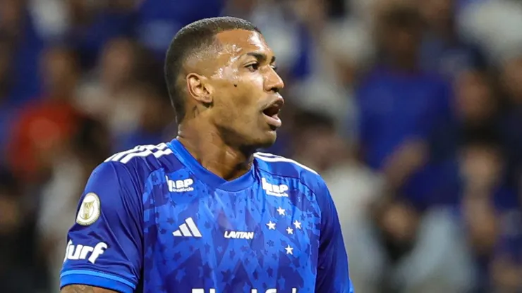 Walace não fica no Cruzeiro - Foto: Gilson Lobo/AGIF.