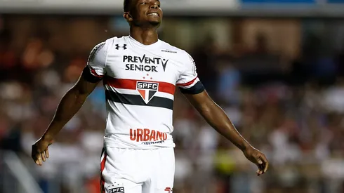 SAO PAULO - SP - 18/02/2017 - PAULISTA 2017/SAO PAULO x MIRASSOL – Thiago Mendes do Sao Paulo durante partida contra o Mirassol pelo Campeonato Paulista 2017 no estadio do Morumbi. Foto: Marcello Zambrana/AGIF