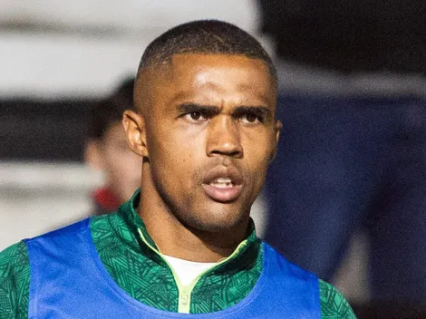 Douglas Costa brilha no Sydney FC e dá volta por cima