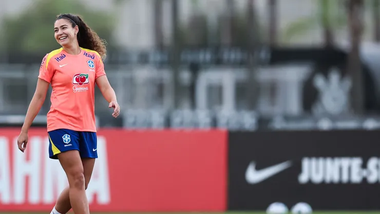Angelina durante treino da Seleção Feminina no CT Joaquim Grava, em São Paulo - Créditos: Lívia Villas Boas/CBF