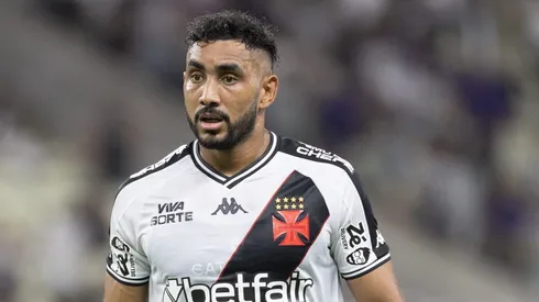 CE - FORTALEZA - 15/04/2025 - BRASILEIRO A 2025, CEARA X VASCO - payet jogador do Vasco durante partida contra o Ceara no estadio Arena Castelao pelo campeonato Brasileiro A 2025.