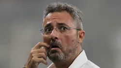 MG - BELO HORIZONTE - 09/04/2025 - COPA SUL-AMERICANA 2025, CRUZEIRO X MUSHUC RUNA - Alexandre Mattos Diretor de Futebol do Cruzeiro durante partida contra o Mushuc Runa no estadio Mineirao pelo campeonato Copa Sul-americana 2025.