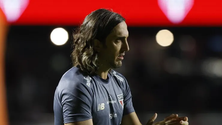Zubeldía está há mais de um ano no SPFC
