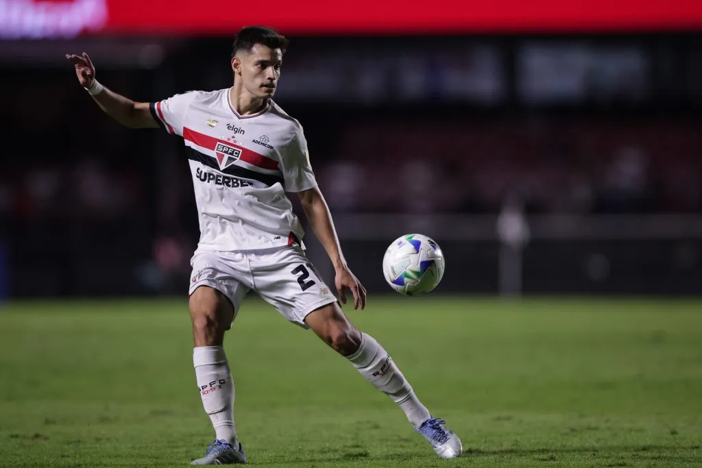 SP – SAO PAULO – 27/05/2025 – COPA LIBERTADORES 2025, SAO PAULO X TALLERES – Bobadilla jogador do Sao Paulo durante partida contra o Talleres no estadio Morumbi pelo campeonato Copa Libertadores 2025. Foto: Ettore Chiereguini/AGIF