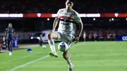 SP - SAO PAULO - 27/05/2025 - COPA LIBERTADORES 2025, SAO PAULO X TALLERES - Bobadilla jogador do Sao Paulo durante partida contra o Talleres no estadio Morumbi pelo campeonato Copa Libertadores 2025. Foto: Marcello Zambrana/AGIF