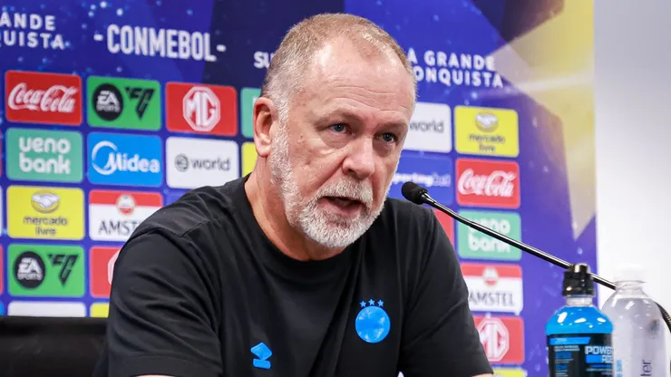 Mano Menezes, treinador do Grêmio