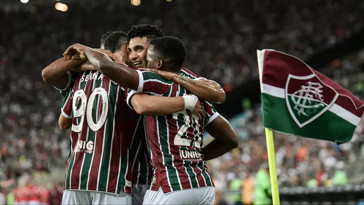 RJ - RIO DE JANEIRO - 29/05/2025 - COPA SUL-AMERICANA 2025, FLUMINENSE X ONCE CALDAS - Serna jogador do Fluminense comemora seu gol com jogadores do seu time durante partida contra o Once Caldas no estadio Maracana pelo campeonato Copa Sul-americana 2025. Foto: Thiago Ribeiro/AGIF