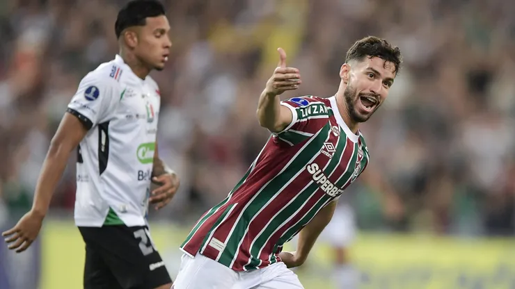 Martinelli, jogador do Fluminense, comemora seu gol durante partida contra o Once Caldas no estadio Maracana pelo campeonato Copa Sul-americana 2025. Foto: Thiago Ribeiro/AGIF