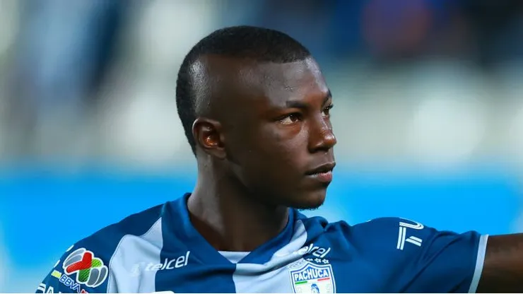 Hinestroza no Pachuca. Foto: Hector Vivas/Getty Images