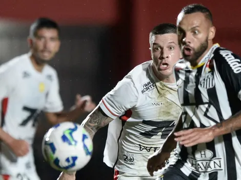 Santos e Vitória vencem clássicos e fazem jogo decisivo contra o rebaixamento do Brasileirão