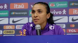 Marta jogadora da Seleção Brasileira de Futebol Feminino concede entrevista coletiva na Arena de Pernambucano antes do treino desta sexta-feira (31).