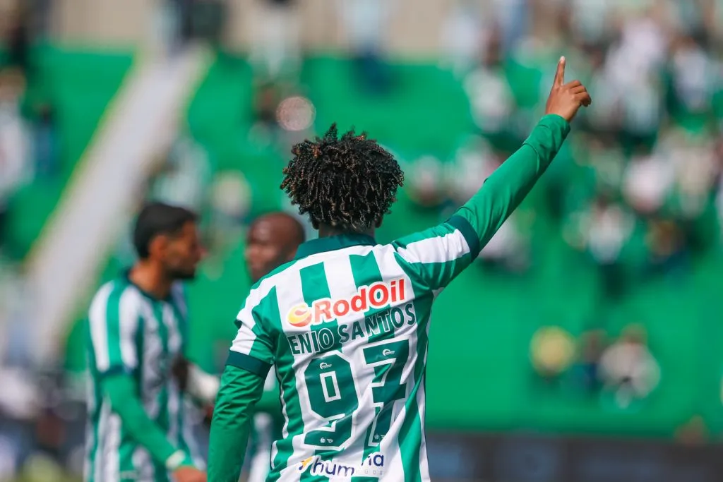 RS – CAXIAS DO SUL – 20/04/2025 – BRASILEIRO A 2025, JUVENTUDE X MIRASSOL – Enio jogador do Juventude comemora seu gol durante partida contra o Mirassol no estadio Alfredo Jaconi pelo campeonato Brasileiro A 2025. Foto: Luiz Erbes/AGIF