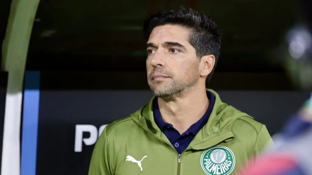 Abel Ferreira técnico do Palmeiras durante partida contra o Sporting Cristal no estádio Arena Allianz Parque pelo campeonato Copa Libertadores 2025. Foto: Marcello Zambrana/AGIF