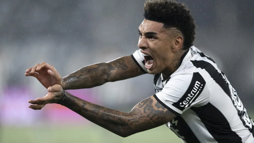 Igor Jesus comemorando. Foto: Jorge Rodrigues/AGIF