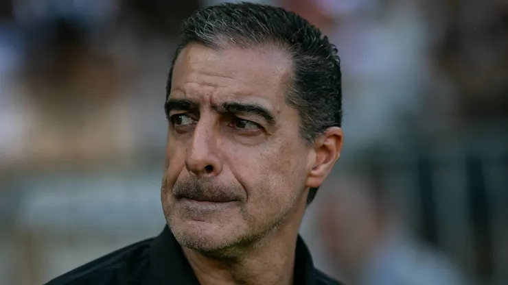 Renato Paiva, treinador do Botafogo. Foto: Fernando Moreno/AGIF