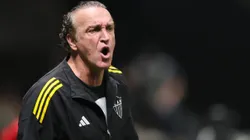 Cuca, técnico do Atletico-MG, durante partida contra o Corinthians no estadio Arena MRV pelo campeonato Brasileiro A 2025. Foto: Gilson Lobo/AGIF