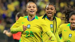 SP - SAO PAULO - 30/05/2025 - AMISTOSO FEMININO, BRASIL X JAPAO - Dudinha jogadora do Brasil comemora seu gol durante partida contra o Japao no estadio Arena Corinthians pelo campeonato Amistoso.