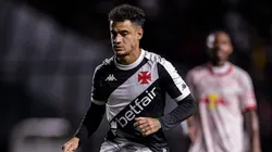 Philippe Coutinho jogador do Vasco durante partida contra o Bragantino no estádio São Januário - Foto: Thiago Ribeiro/AGIF