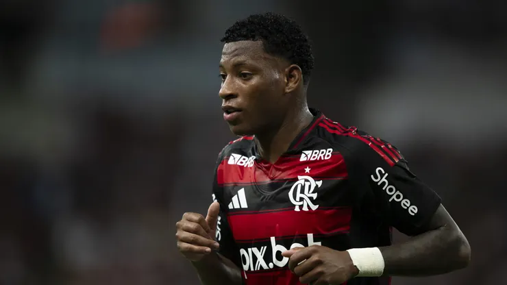 Atacante sofreu uma lesão no joelho. Foto: Jorge Rodrigues/AGIF
