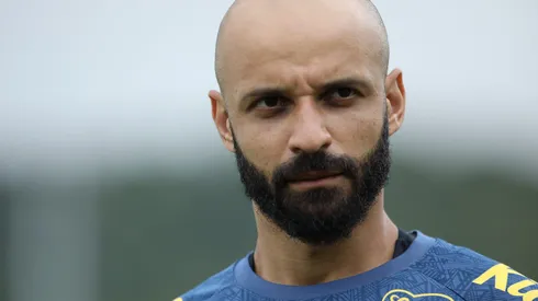 Thaciano durante treinamento no CT Rei Pelé.